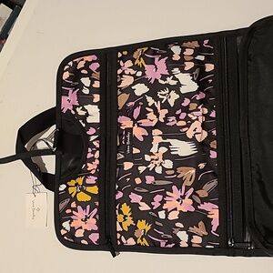 Vera Bradley Lighten Up Hanging Travel Organizer Black And Floral, NWT